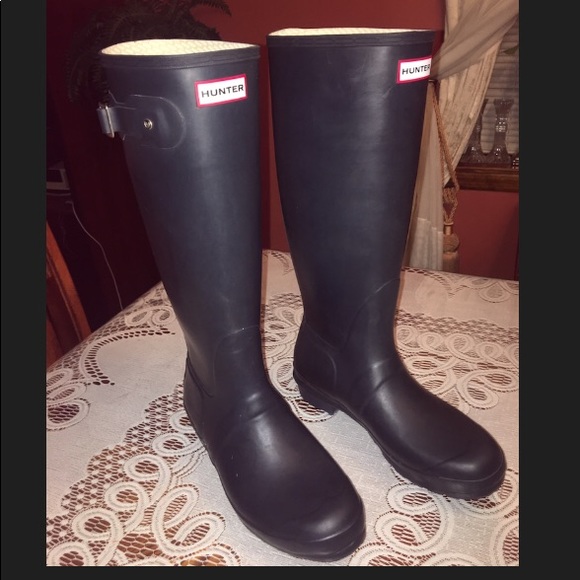 Hunter tall rain boots- Matte Navy Blue - Picture 3 of 4